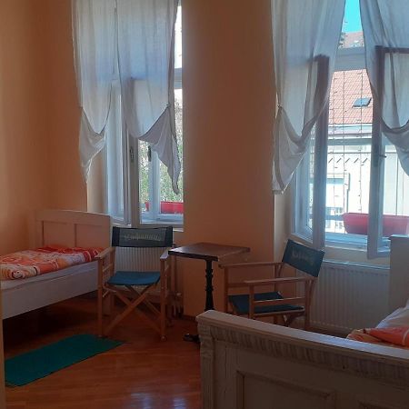 B&B Lakis&Takis Novi Sad Exterior photo